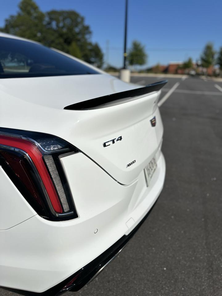 Cadillac CT4 V 2024