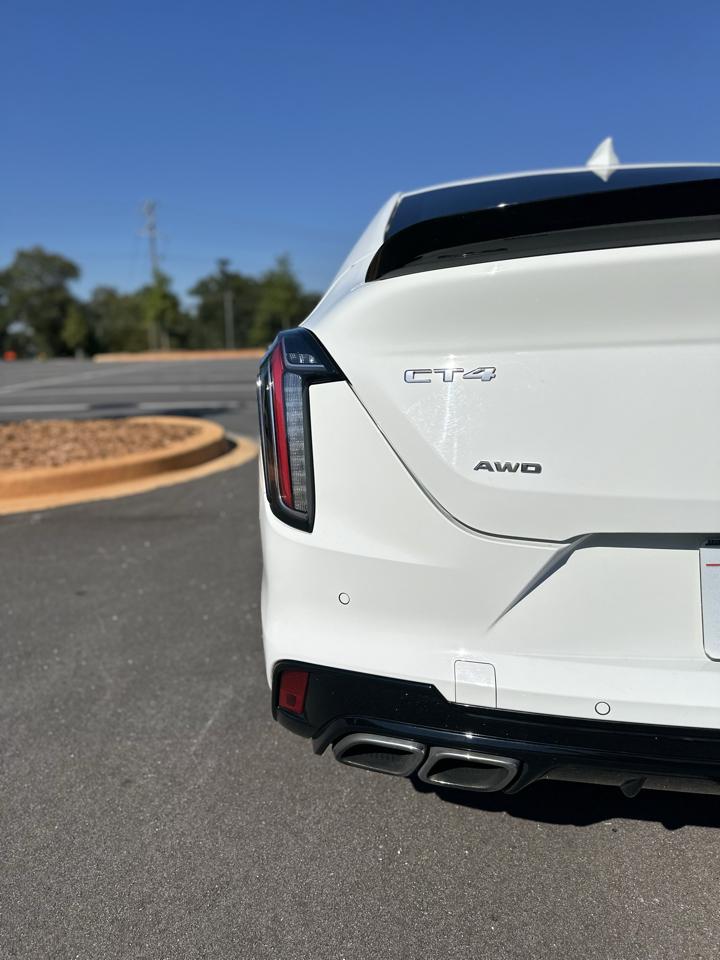 Cadillac CT4 V 2024