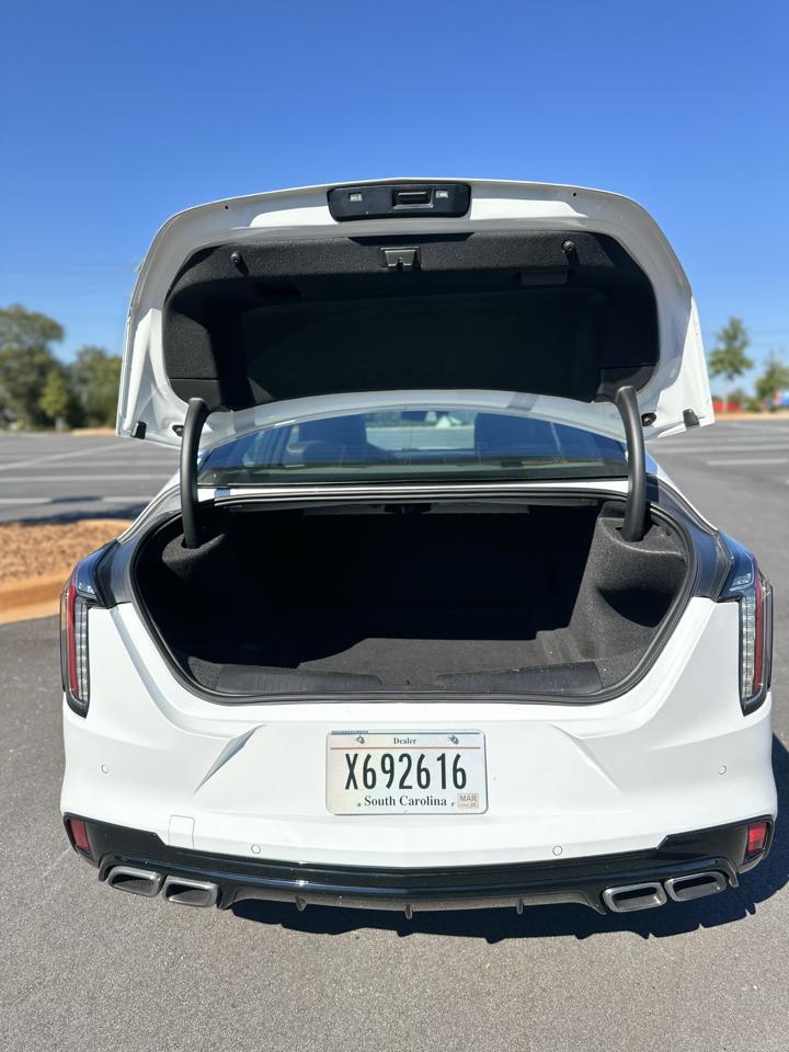 Cadillac CT4 V 2024
