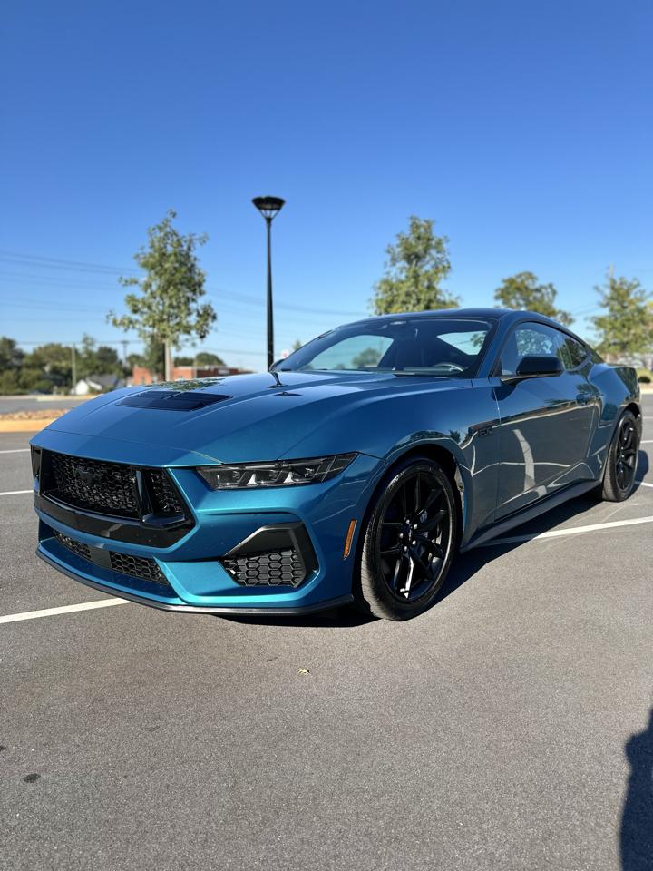 Ford Mustang GT Premium Coupe 2026
