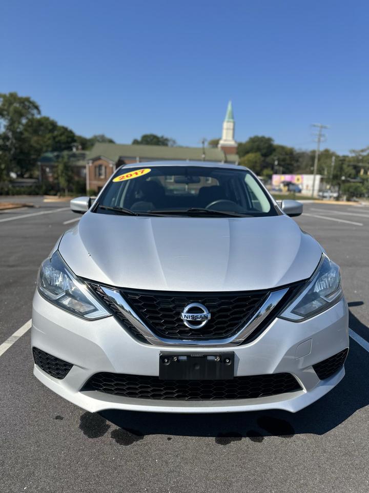 Nissan Sentra S 6MT 2017