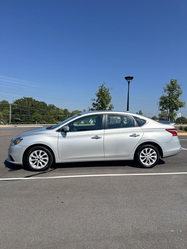 Nissan Sentra S 6MT 2017