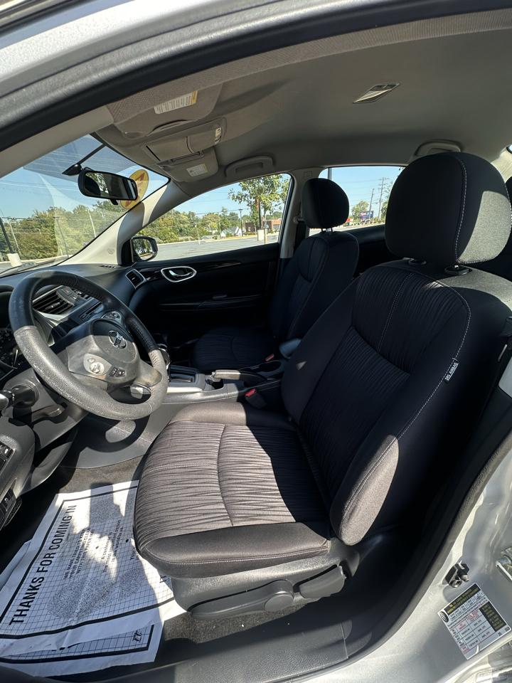 Nissan Sentra S 6MT 2017