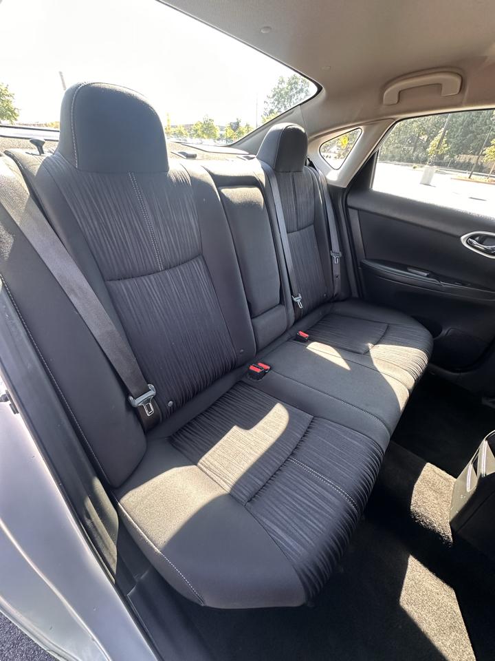 Nissan Sentra S 6MT 2017