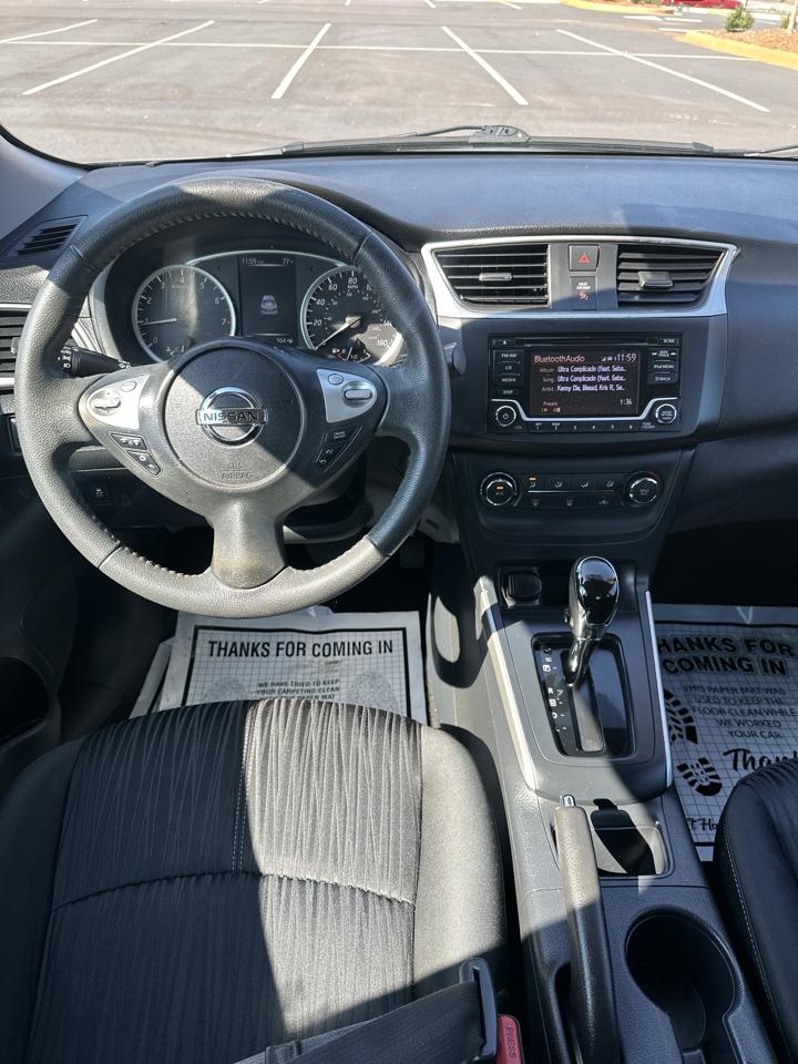 Nissan Sentra S 6MT 2017