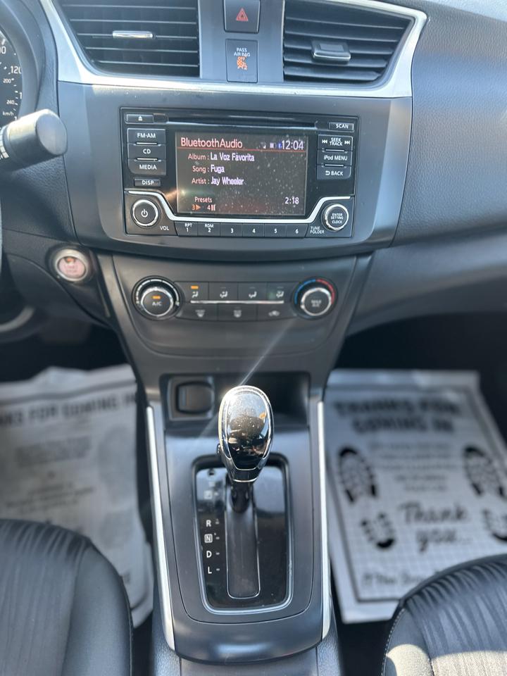 Nissan Sentra S 6MT 2017