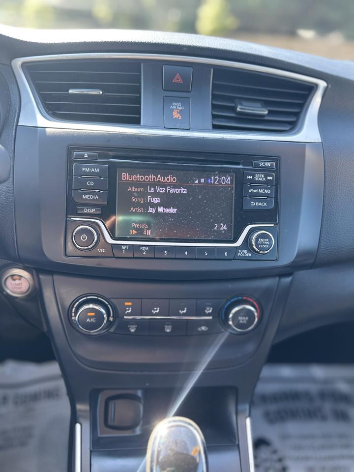 Nissan Sentra S 6MT 2017