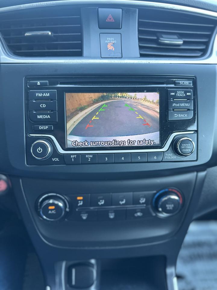 Nissan Sentra S 6MT 2017