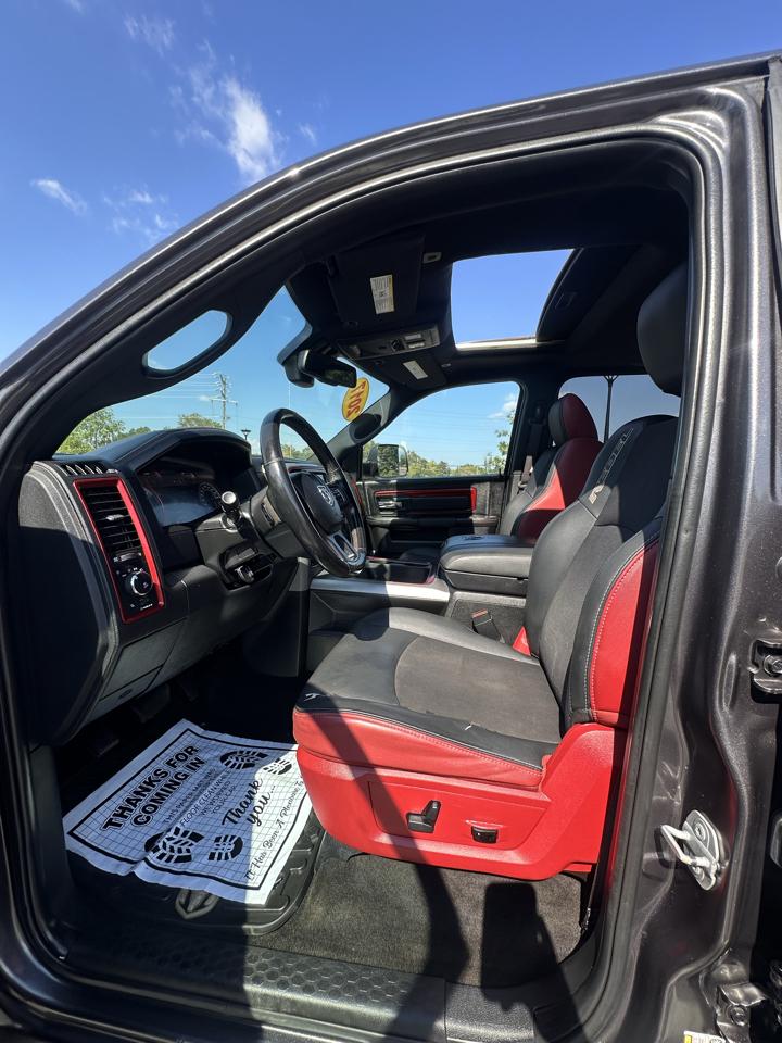 RAM 1500 Rebel Crew Cab SWB 4WD 2017