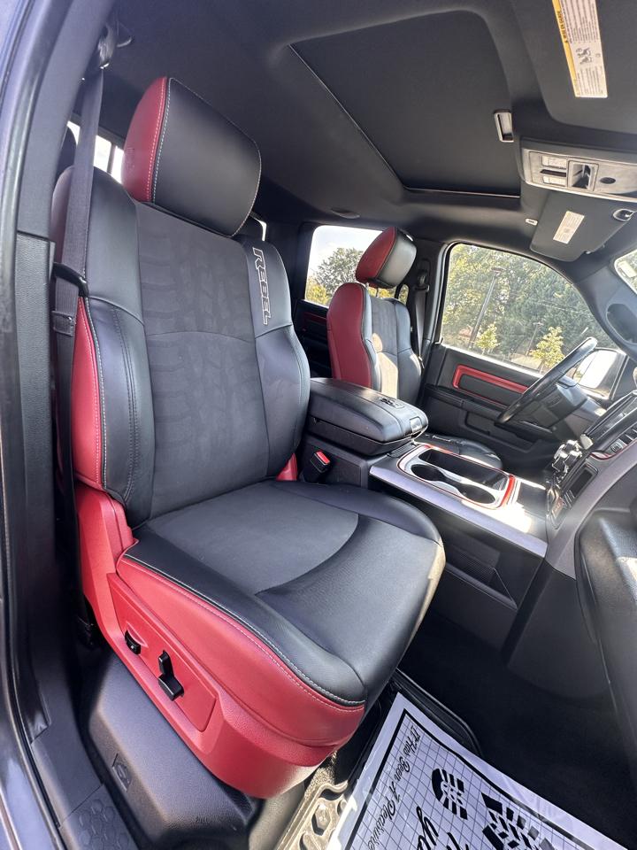 RAM 1500 Rebel Crew Cab SWB 4WD 2017
