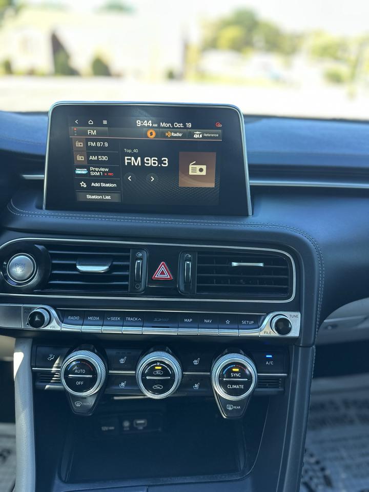Genesis G70 2.0T Advanced AWD 2019