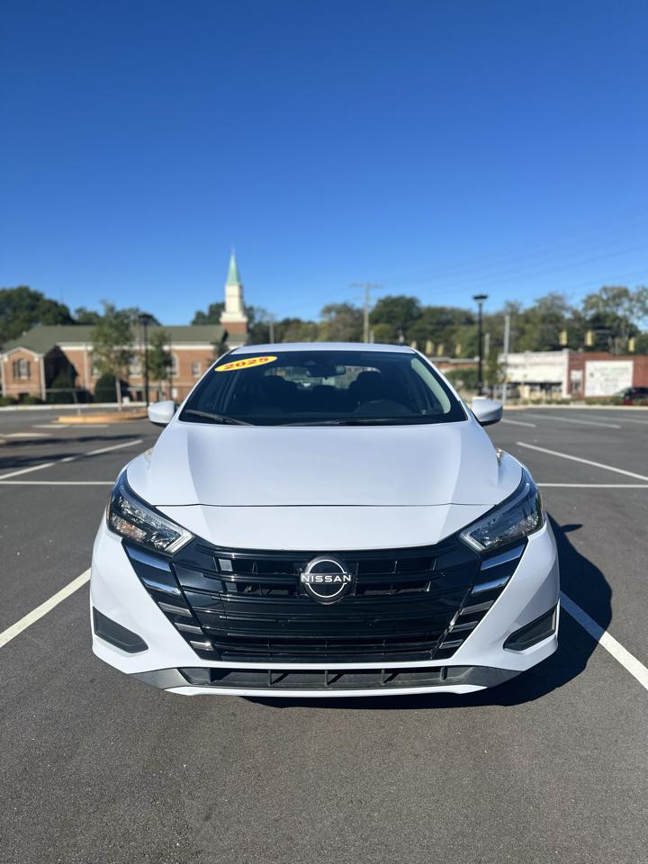 Nissan Versa SV 2025