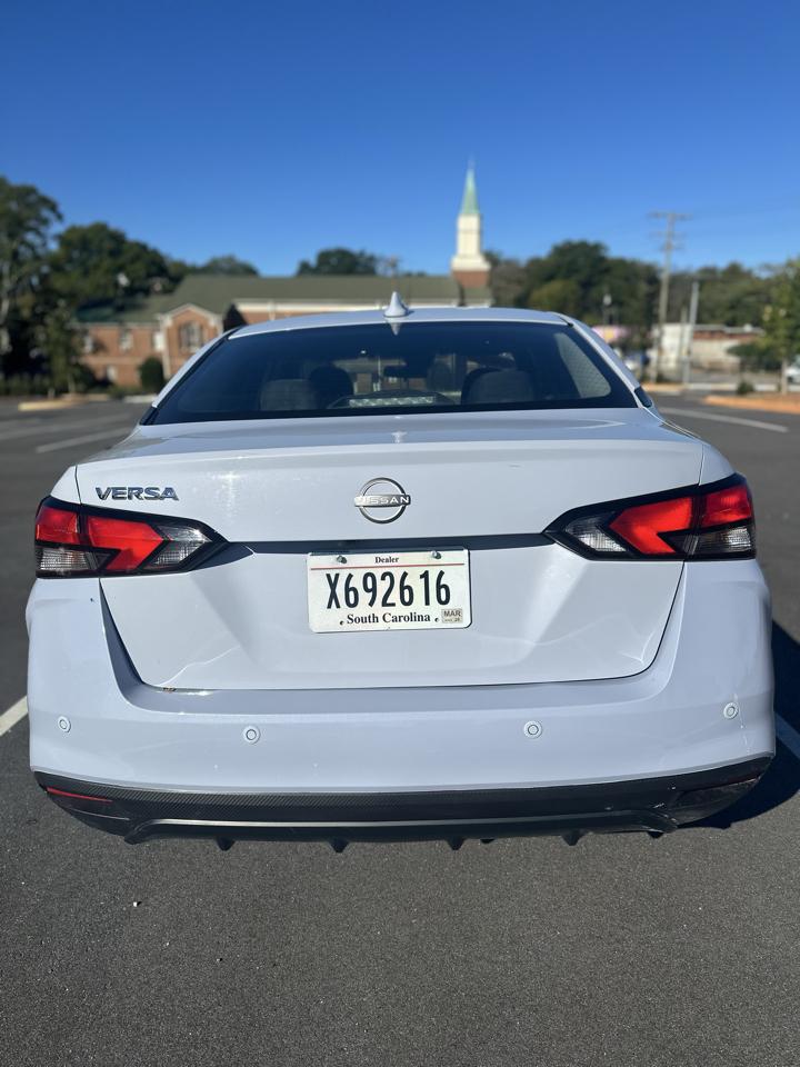 Nissan Versa SV 2025