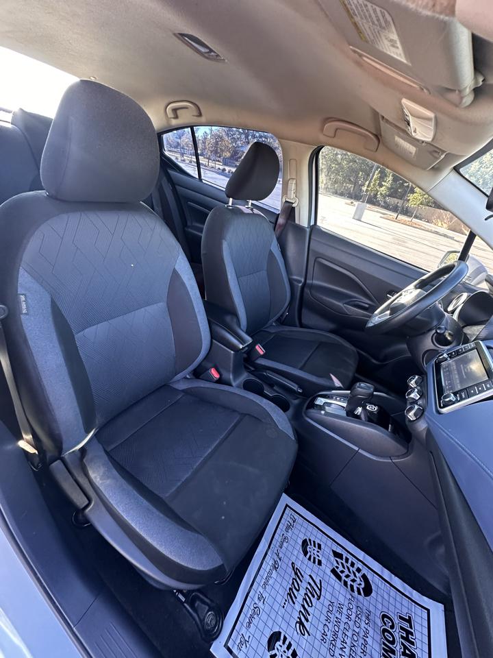 Nissan Versa SV 2025