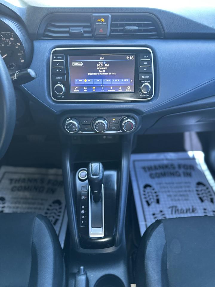 Nissan Versa SV 2025