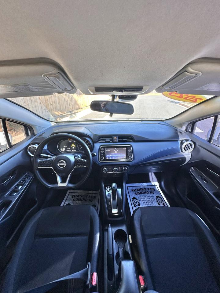 Nissan Versa SV 2025