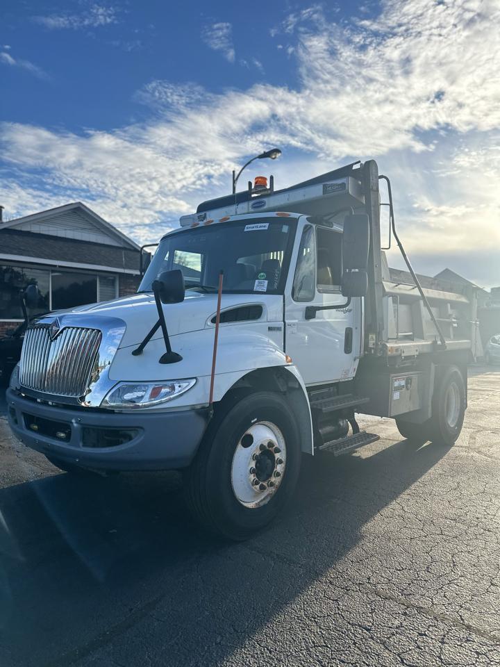 International 4300  2013