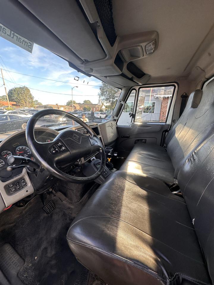 International 4300  2013