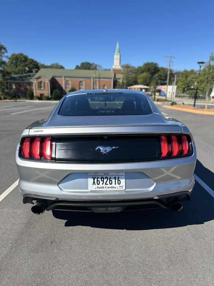 Ford Mustang EcoBoost Coupe 2020
