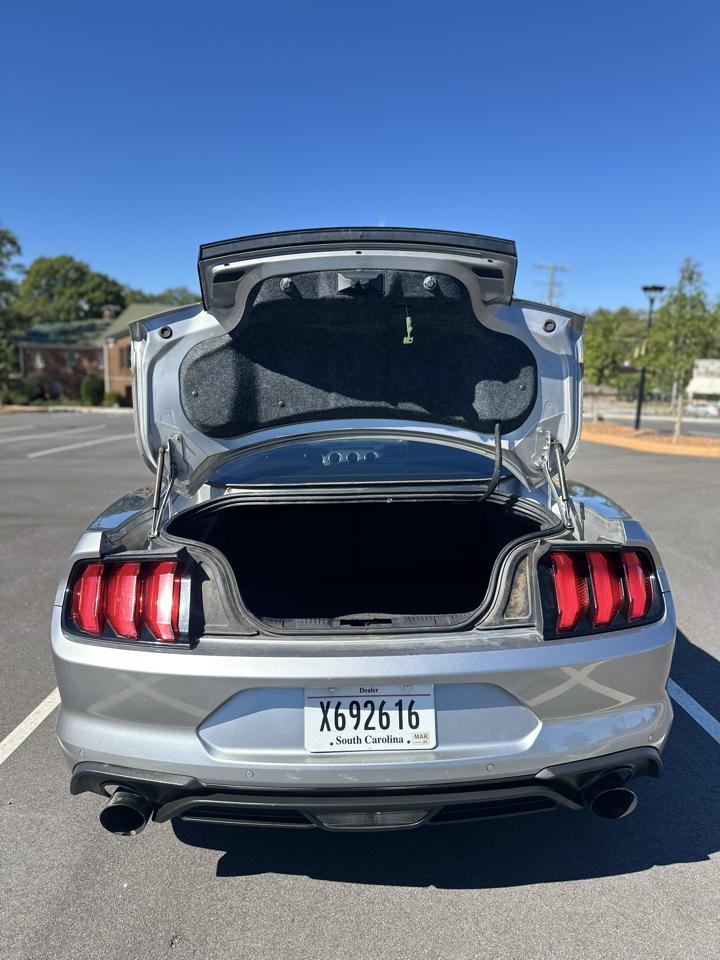Ford Mustang EcoBoost Coupe 2020