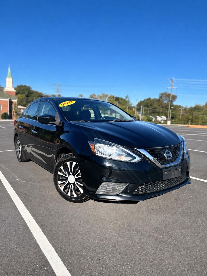 Nissan Sentra S 6MT 2017