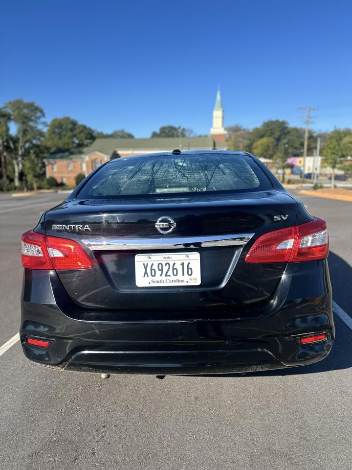 Nissan Sentra S 6MT 2017