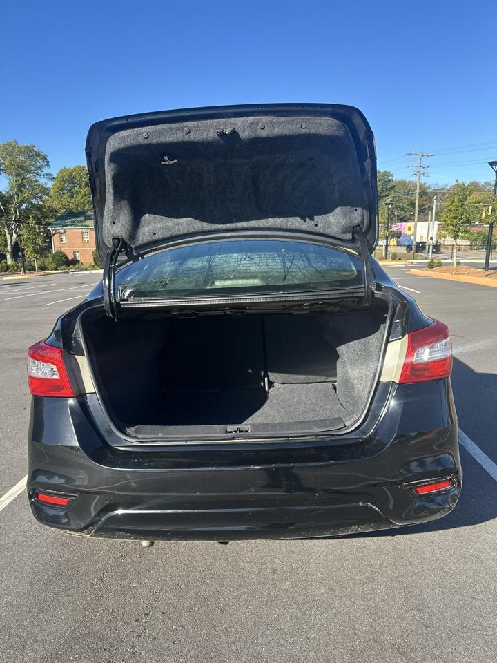 Nissan Sentra S 6MT 2017