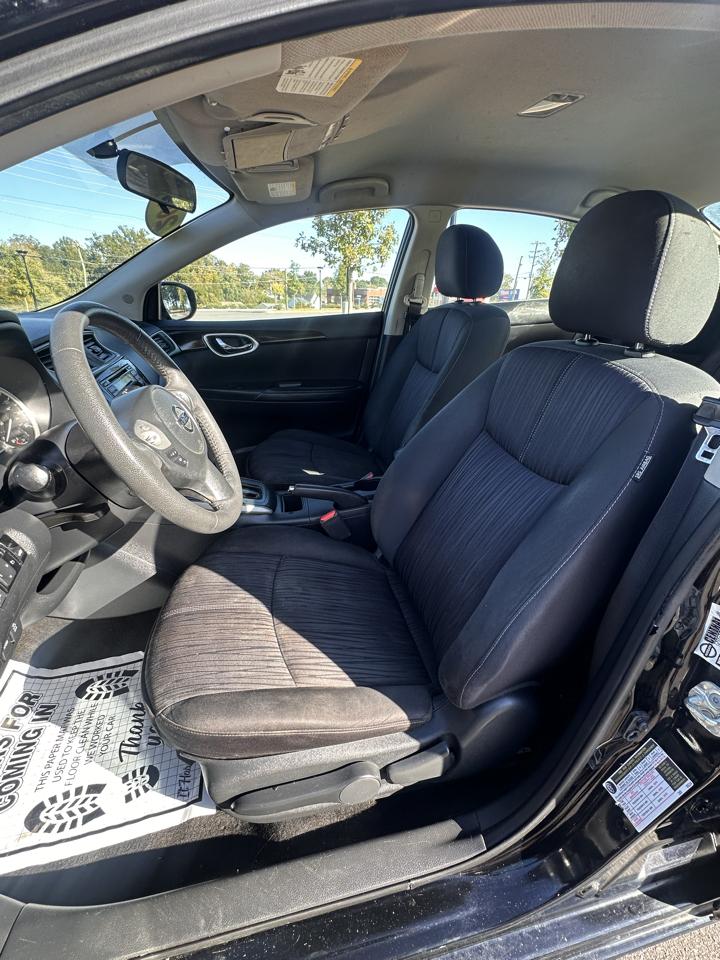Nissan Sentra S 6MT 2017