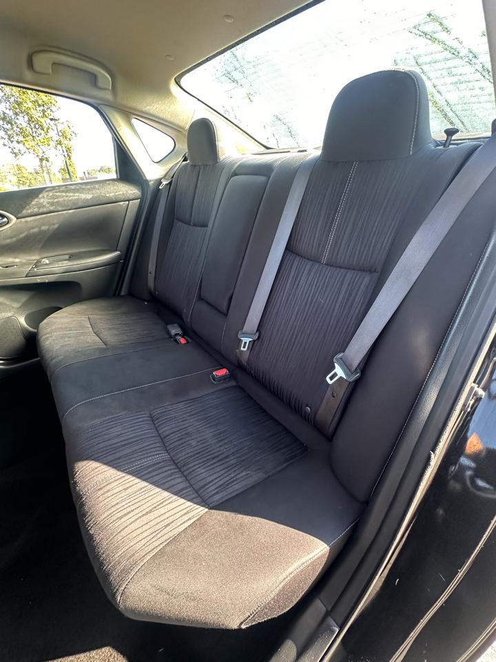 Nissan Sentra S 6MT 2017