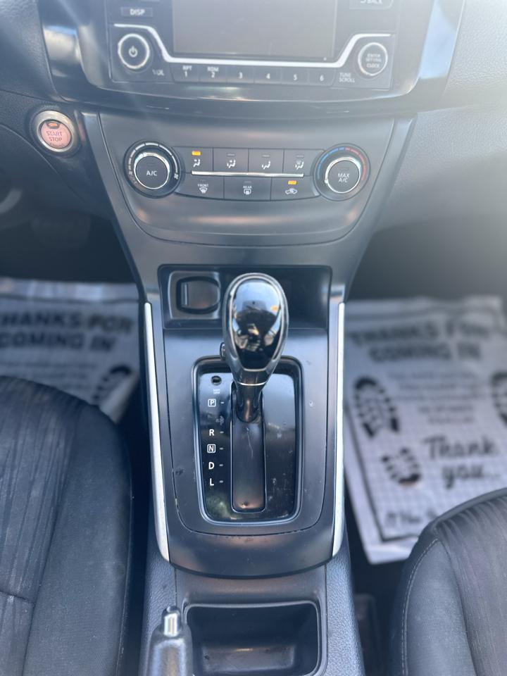 Nissan Sentra S 6MT 2017