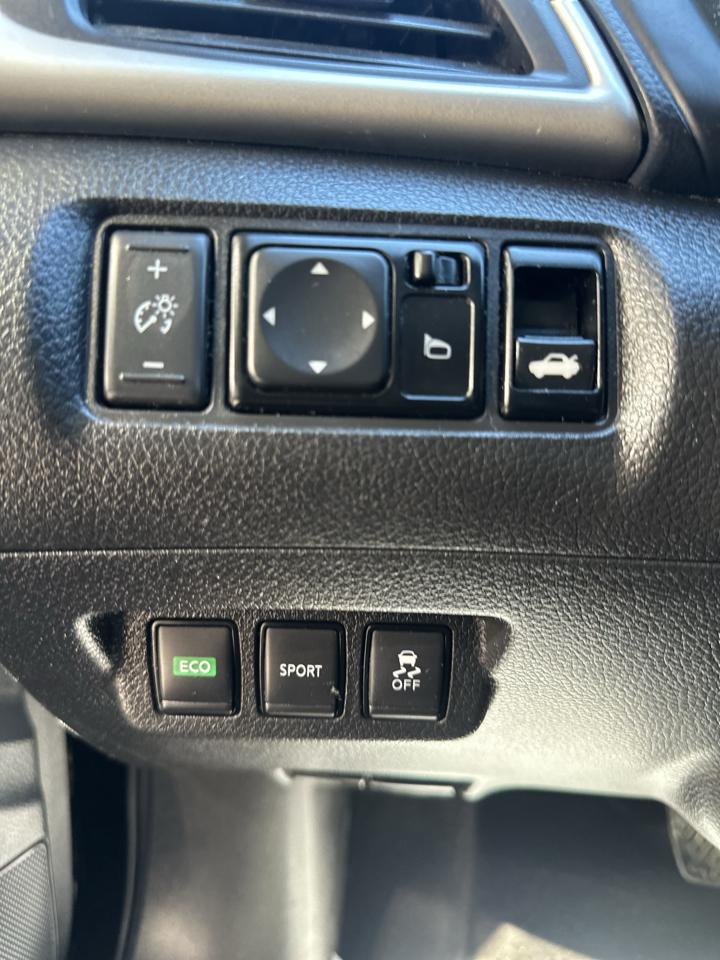 Nissan Sentra S 6MT 2017