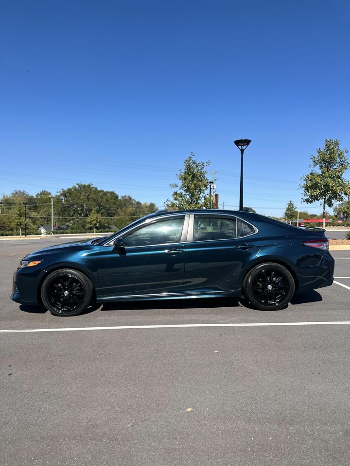 Toyota Camry XLE 2019
