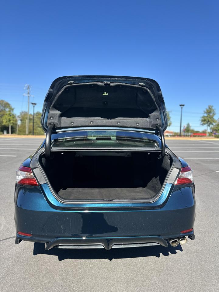 Toyota Camry XLE 2019