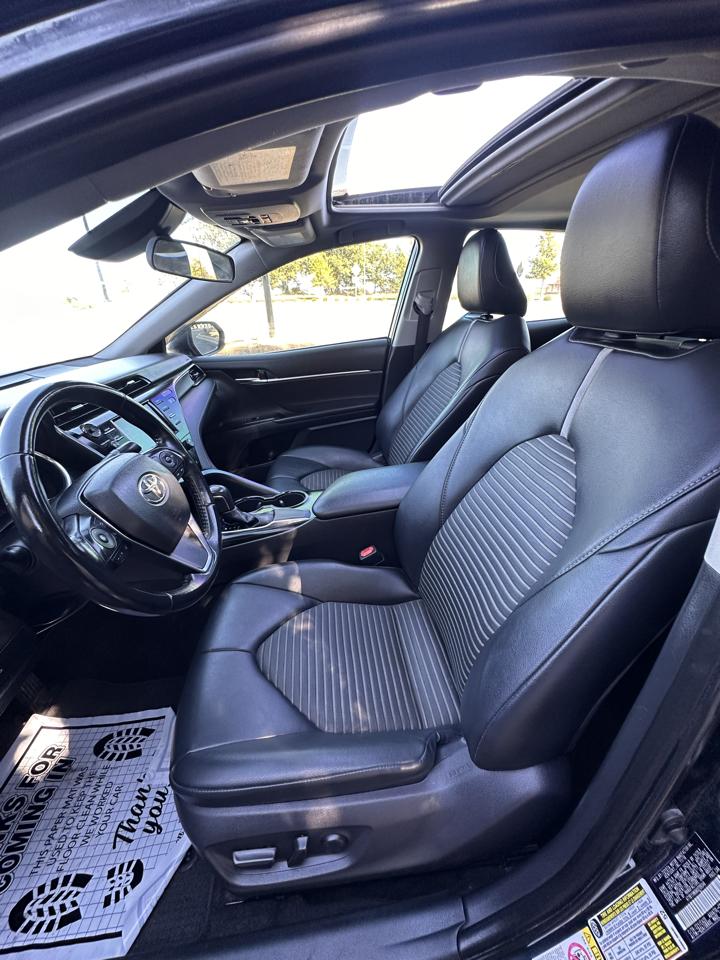 Toyota Camry XLE 2019
