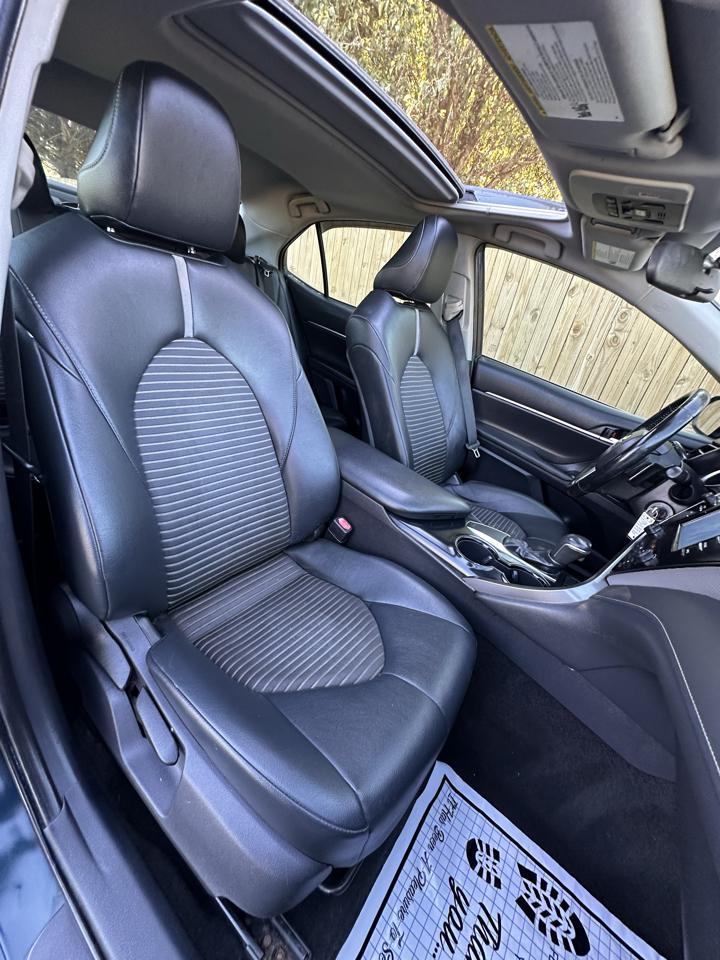 Toyota Camry XLE 2019