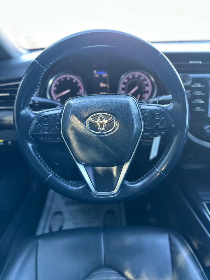 Toyota Camry XLE 2019