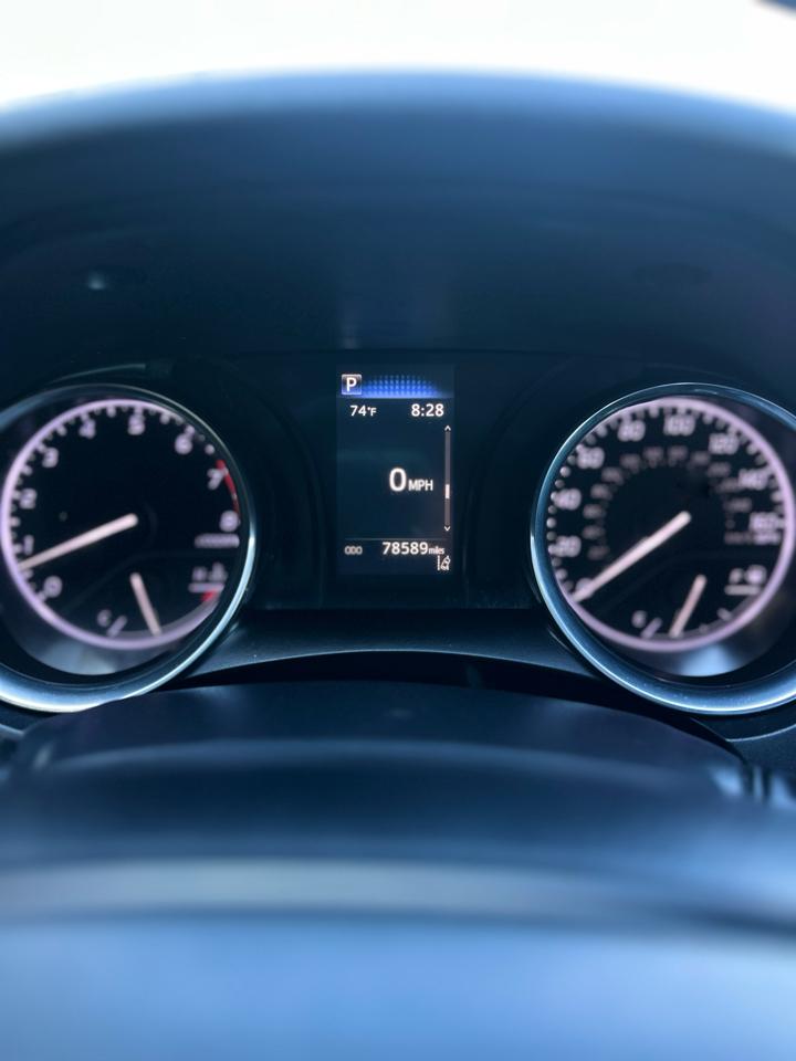 Toyota Camry XLE 2019