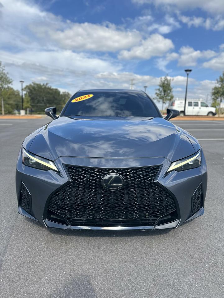 Lexus IS 300 RWD 2021
