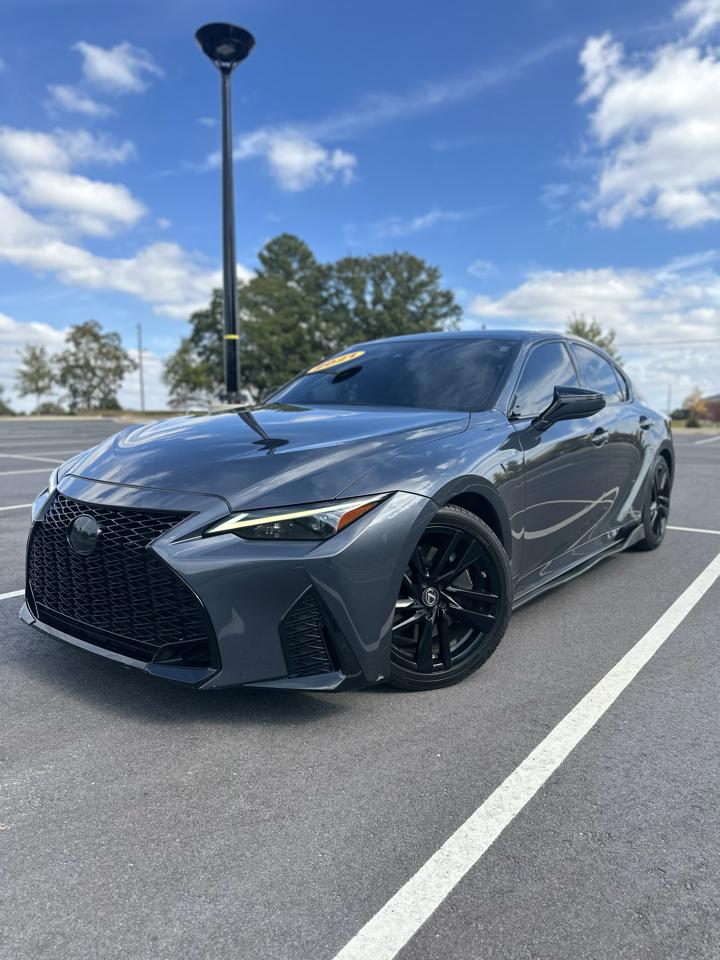 Lexus IS 300 RWD 2021