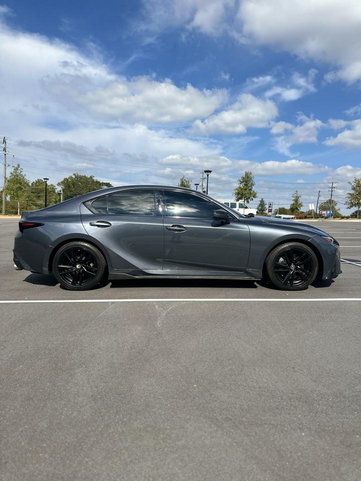 Lexus IS 300 RWD 2021