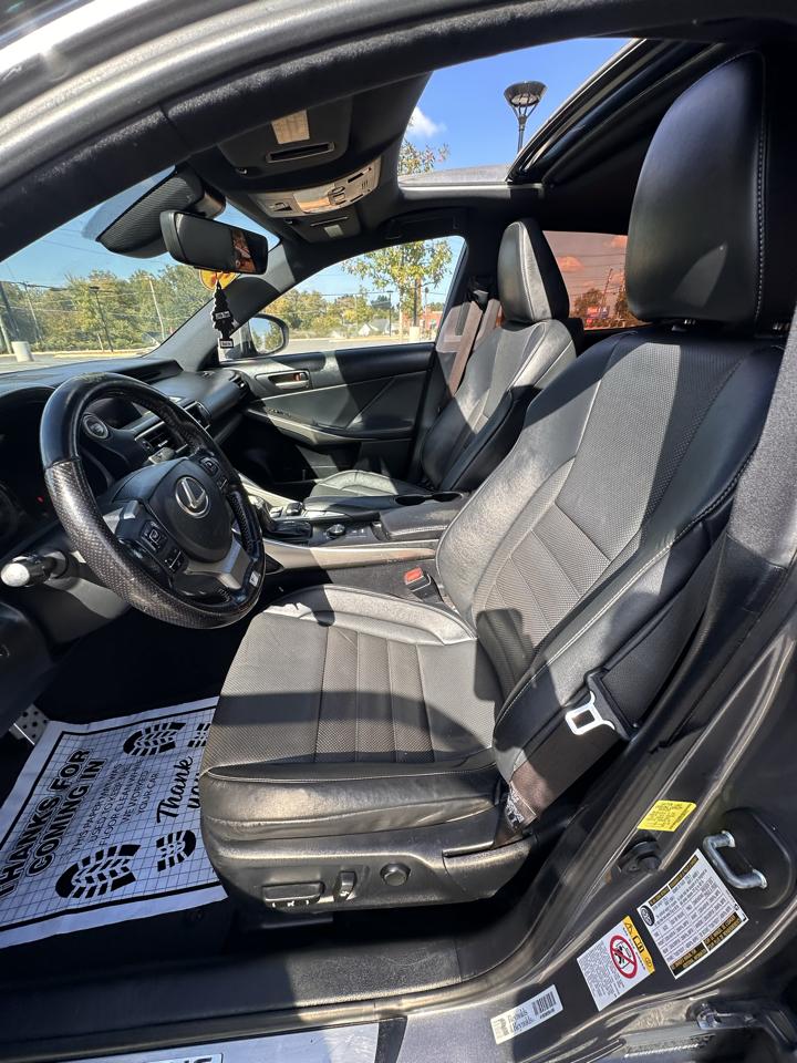 Lexus IS 300 AWD 2018