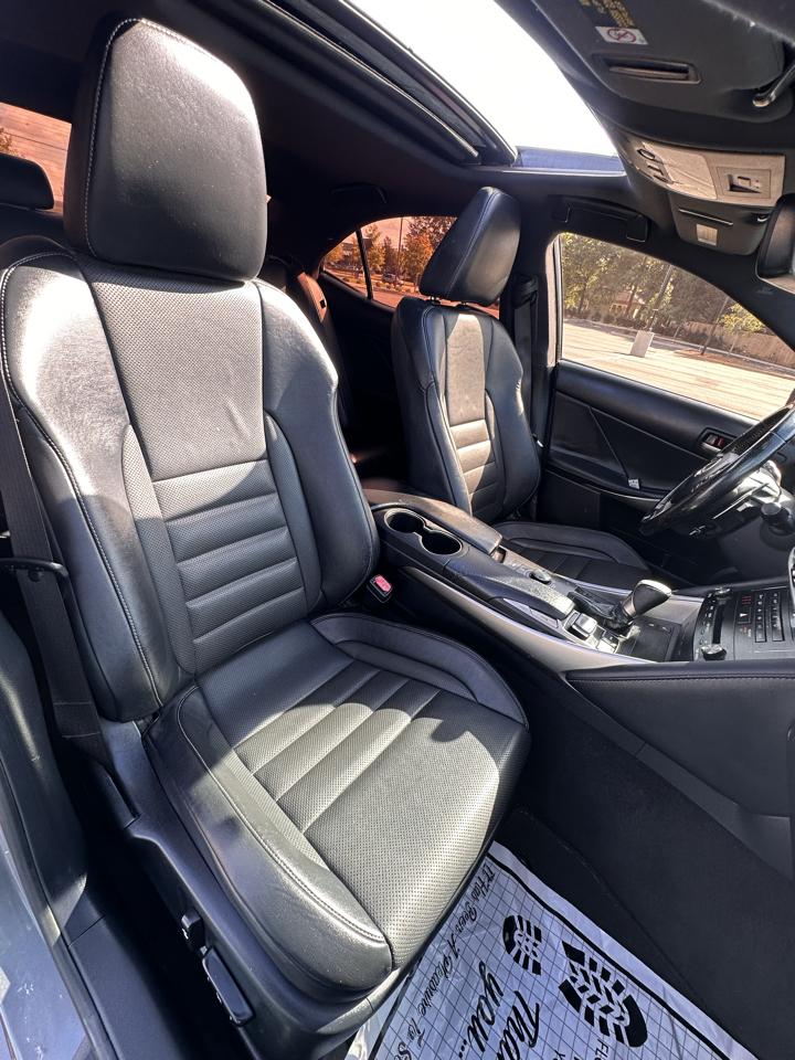 Lexus IS 300 AWD 2018