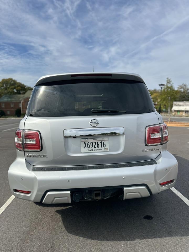 Nissan Armada Platinum AWD 2017