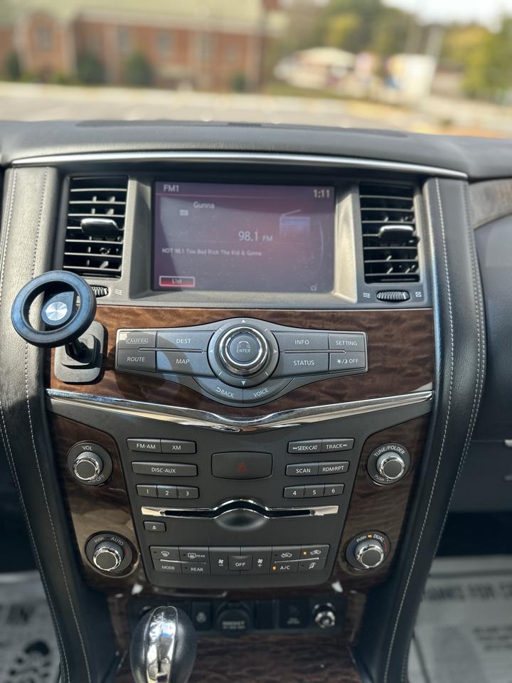 Nissan Armada Platinum AWD 2017