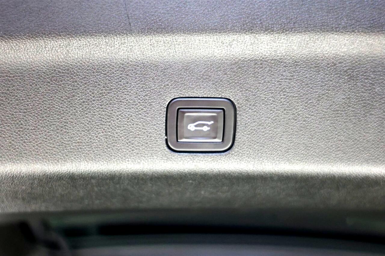 Chevrolet Tahoe High Country 4WD 2024
