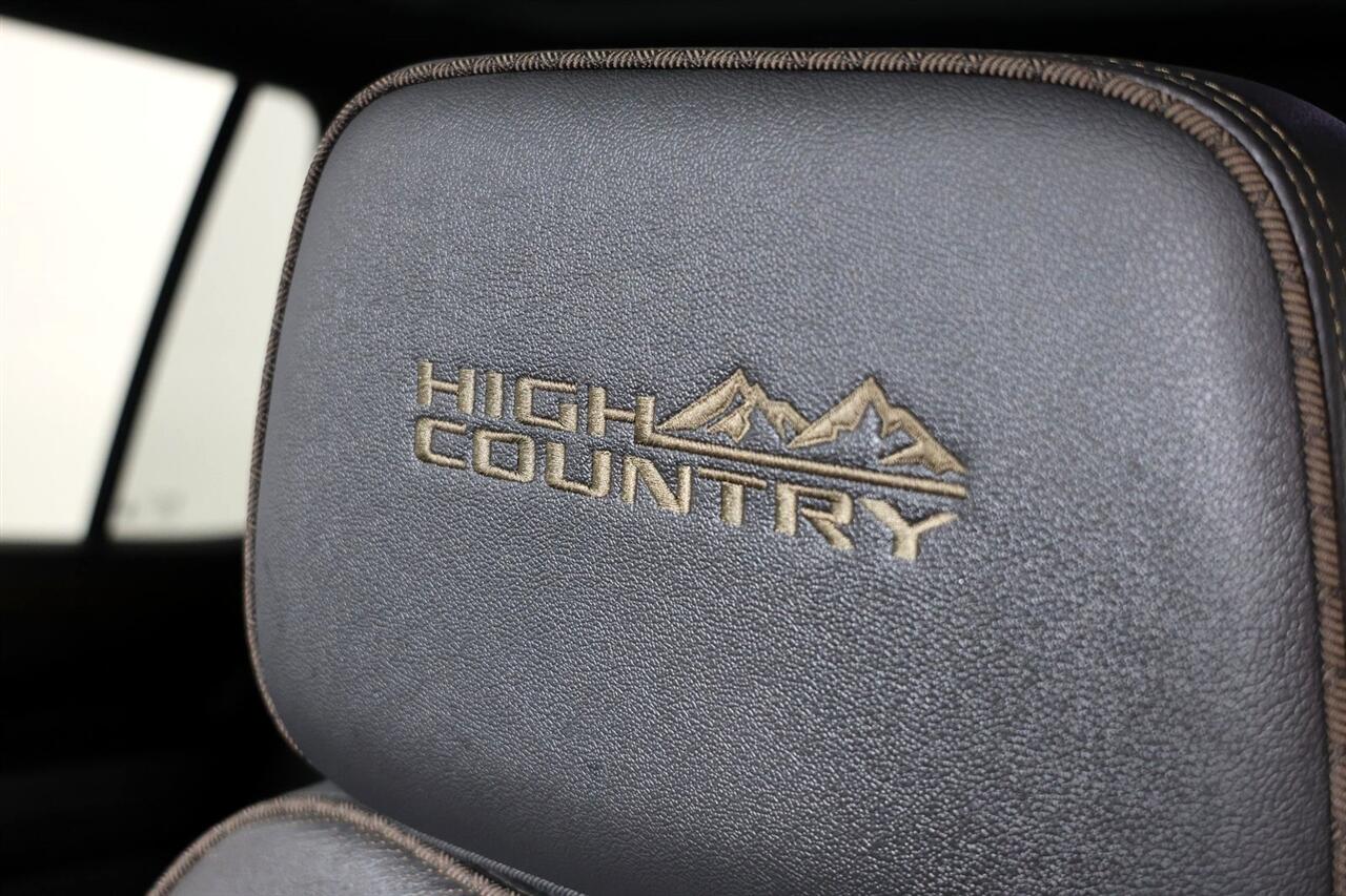 Chevrolet Tahoe High Country 4WD 2024