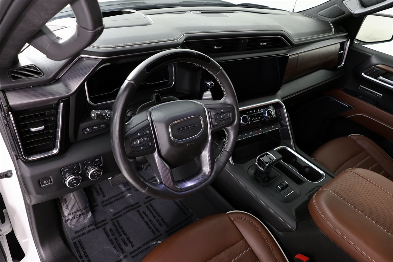 GMC Sierra 1500 Denali Ultimate Crew Cab 4WD 2023