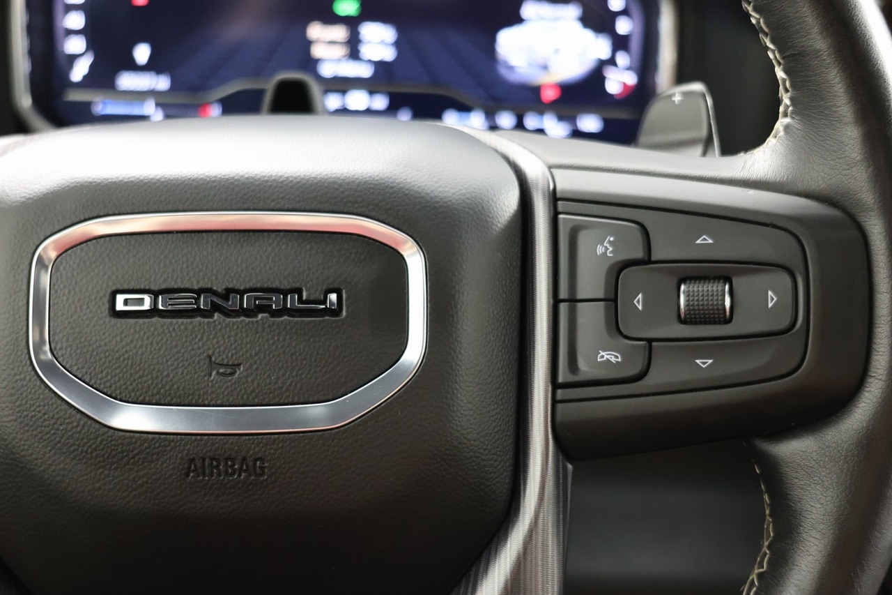 GMC Sierra 1500 Denali Ultimate Crew Cab 4WD 2023