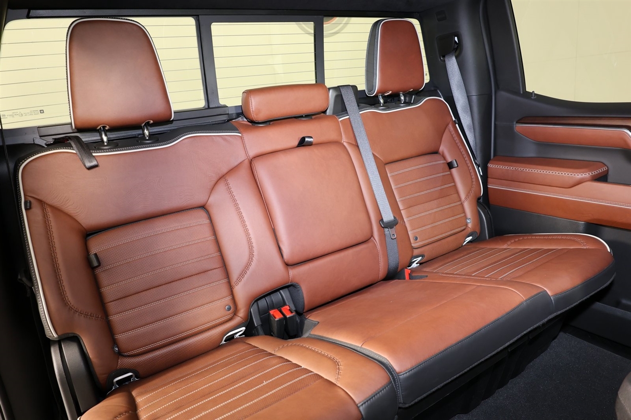 GMC Sierra 1500 Denali Ultimate Crew Cab 4WD 2023