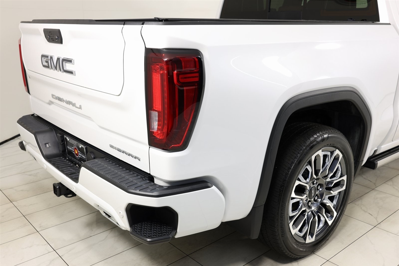 GMC Sierra 1500 Denali Ultimate Crew Cab 4WD 2023